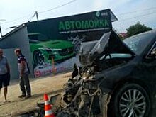 В Самаре иномарка протаранила автобус