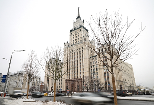 Высотка на Красных воротах разрушается. Власти подали на владельца в суд