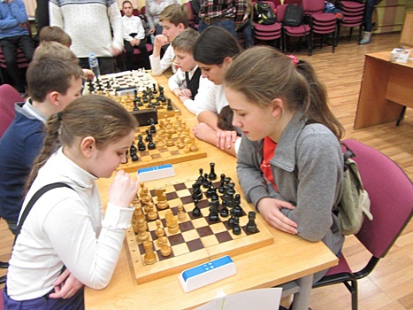 Шахматисты из школы №1236 стали призерами межрайонного этапа турнира «Белая ладья»