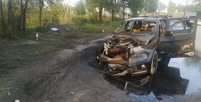 В Волгодонске при движении загорелся BMW
