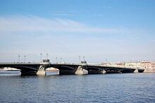 В Петербурге завершился сезон разводки мостов по графику