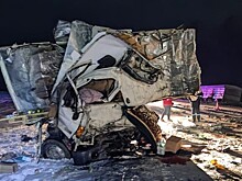 Столкновение фуры и грузовика стало причиной смерти водителя на Кубани