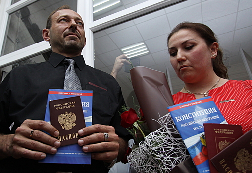 Мишустин назвал число выданных в новых регионах РФ паспортов