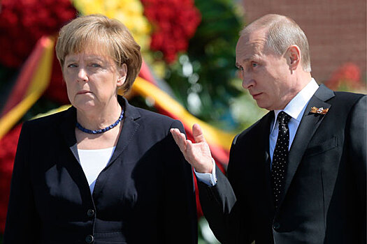Меркель обратилась с призывом к Путину