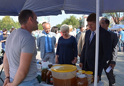 В пятницу в Оренбурге открылась ярмарка местных товаропроизводителей