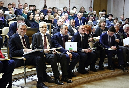 Омские депутаты-единороссы готовы оперативно принять законопроект о возвращении выплат всем ветеранам ...
