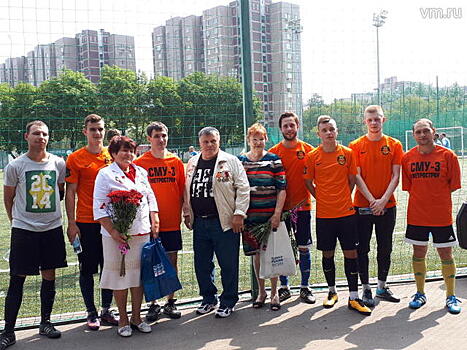 16 мини-футбольных команд боролись за победу в турнире, посвященному городу-герою Одессе