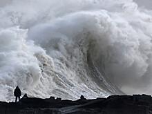 На Филиппинах тысячи грузов застряли в портах из-за шторма