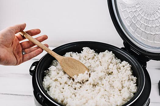 Эксперт раскрыл симптомы отравления рисом и как его правильно хранить