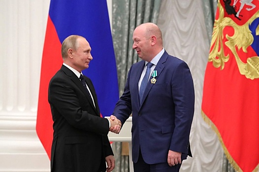 Владимир Путин удостоил главу корпорации ВСМПО-АВИСМА госнаграды