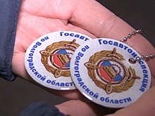 Жителям Волгоградской области раздали светоотражающие значки