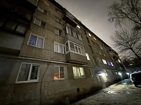 В Пензе возбуждено уголовное дело по факту травмирования женщины при падении наледи с козырька балкона