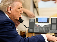 Трамп четыре раза безуспешно пытался поговорить по телефону с Моди
