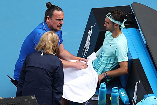Australian Open-2026: в четвертьфинале Музетти снялся, выигрывая у Джоковича 2:0 по сетам, причины, статистика, мнения экспертов