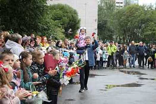 Торжественные линейки, посвящённые Дню знаний, прошли по всей Вологодчине