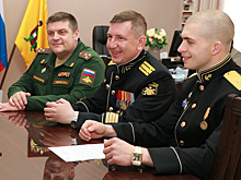Сорокина встретилась с командиром ракетно-боевой части подводного атомного крейсера «Князь Олег»