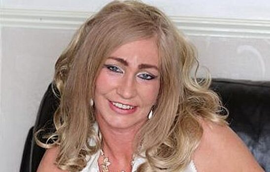 Многодетная мать потратила детские пособия на пластику