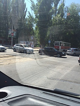 ДТП на Московской остановило движение трамваев №3 и №11
