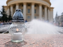 В Волгоградской области простились с погибшим в зоне СВО Александром Страховым