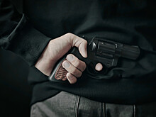 Мужчина открыл стрельбу из травмата в баре Тихвина