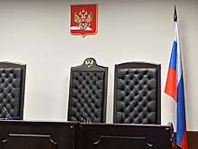 Россиянка отсудила сотни тысяч рублей за рухнувший на ее машину лед