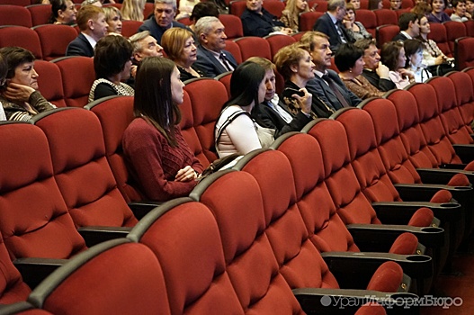Челябинский губернатор отменил запрет на развлекательные программы в кафе и ресторанах