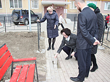 Депутаты гордумы нашли недостатки в благоустройстве ещё трёх дворов