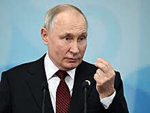Путин попросил не сильно хвалить главу ВТБ, чтобы тот не захотел стать султаном
