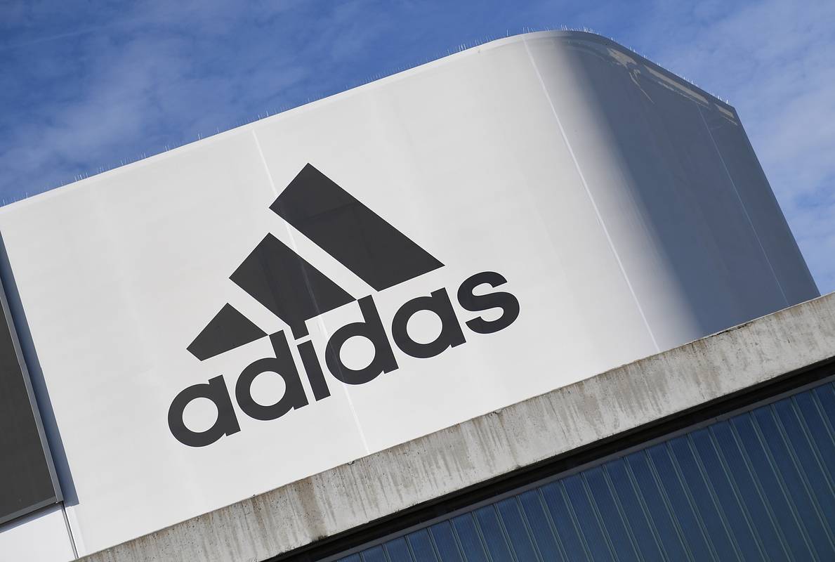 В Adidas начали расследование из-за взяток на миллионы евро