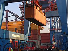 Объем двусторонней торговли между Россией и Китаем снизился