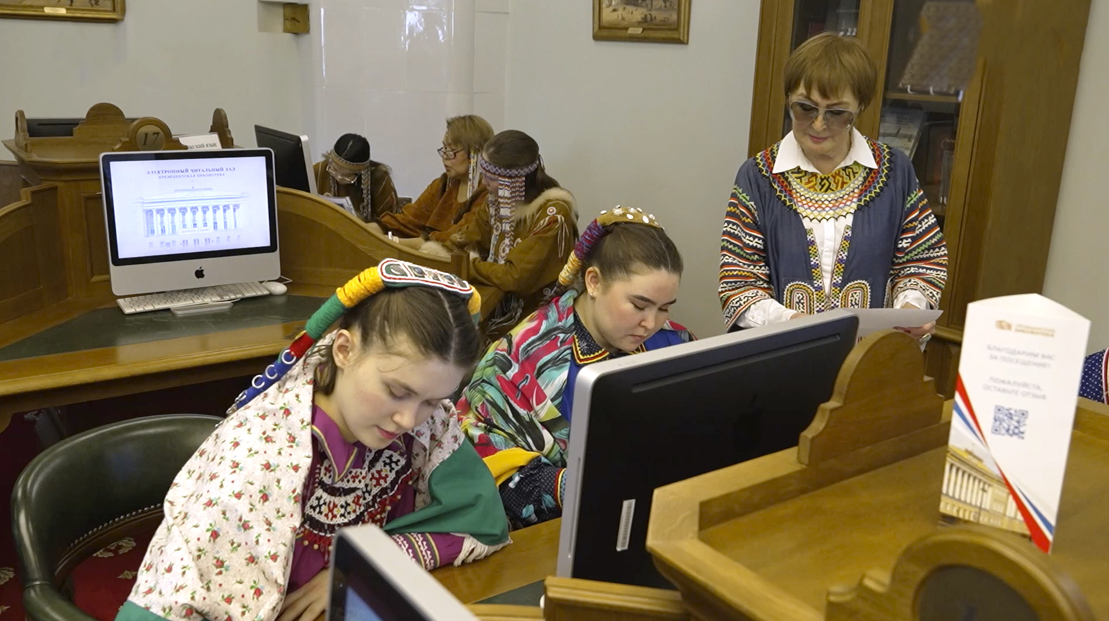 Помнить родной язык: как прошел Всероссийский этнодиктант в Президентской библиотеке Петербурга