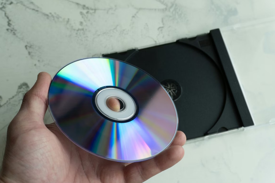 Где лучше хранить резервные копии: на HDD, SSD или CD-ROM дисках?