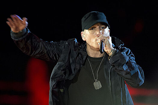 «Стрельба» на концерте Eminem вызвала панику в зале