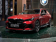 Показан новый BMW i5 M60 Touring с деталями M Performance