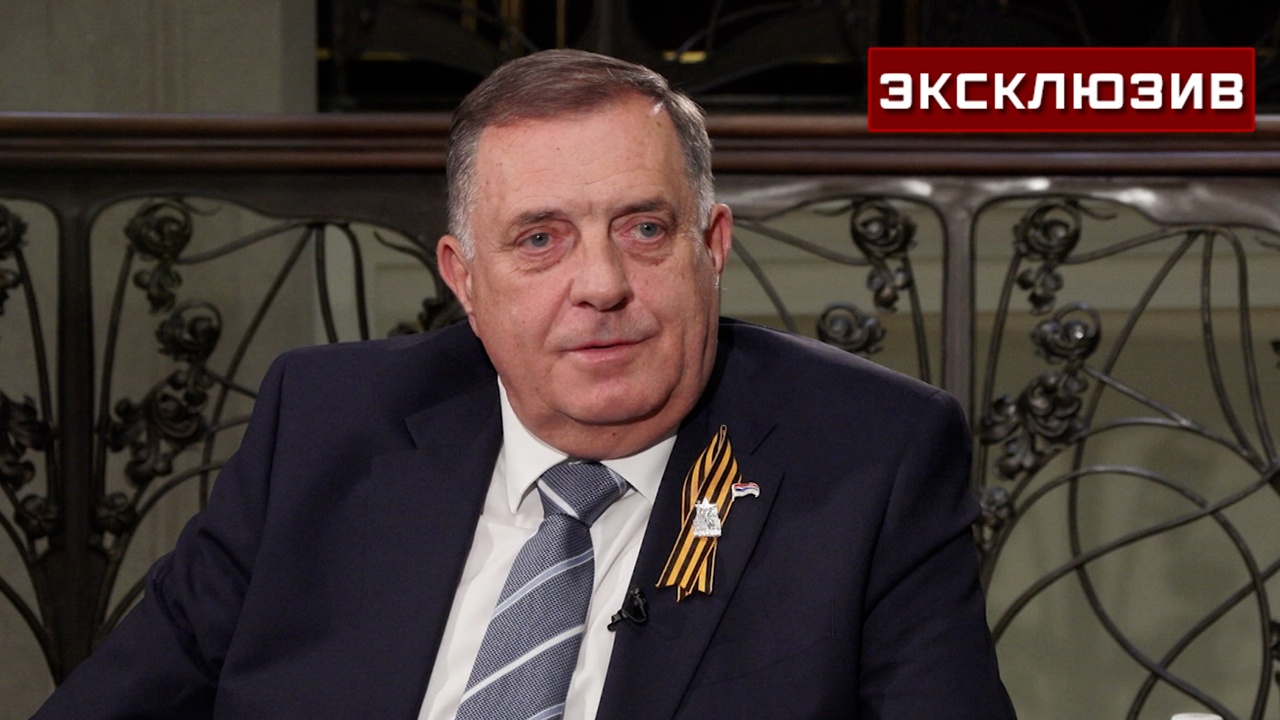 Додик объяснил, что кроется за угрозами присутствовавшим на Параде Победы
