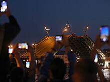 Ночь в Петербурге: никакой дистанции, ни одной маски