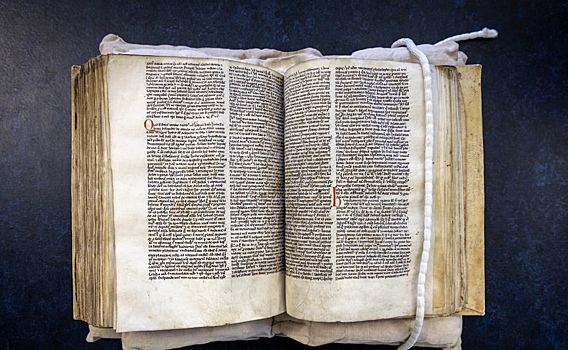 Найдена ошибка в рукописи XII века, изменившая понимание поэзии Чосера