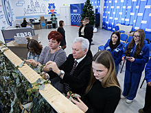 Депутаты Думы Астраханской области поучаствовали в создании масксетей и сухих душей для участников СВО