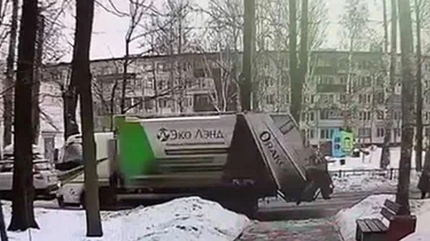 Водителя мусоровоза будут судить за сбитую насмерть пенсионерку