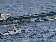 «Пометочку сделала»: политолог оценил влияние захвата танкера на отношения между Россией и США