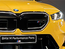 Новый BMW M5 с деталями M Performance показали на выставке в Мюнхене