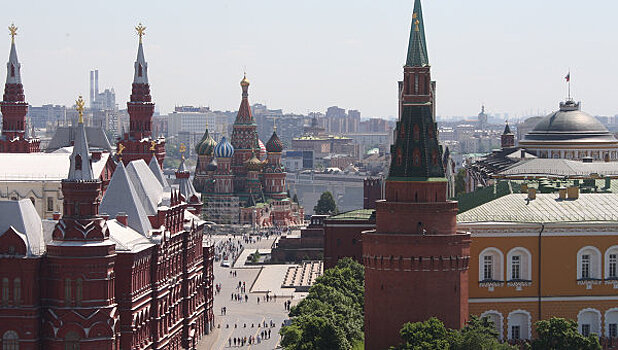 Музеи Московского Кремля в 2016 году посетили рекордные 2,5 млн человек