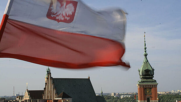 В Польше снизился уровень доверия к власти