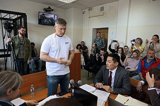 Прокурор объяснил назначение штрафа Ройзману за дискредитацию ВС России
