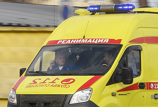 В Подмосковье девушка выпала с 16-го этажа и выжила