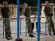На Украине начались массовые призывы к подготовке детей к войне