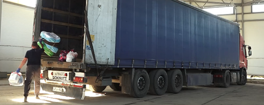 В Белгородскую область из Тюмени отправили две 20-тонные фуры с гуманитарной помощью