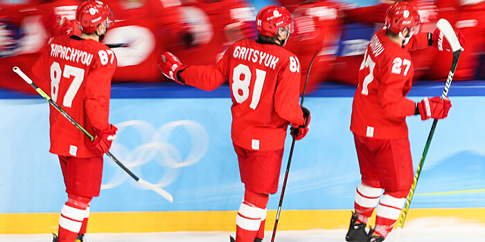 Олимпийские успехи России: хоккеисты вышли в полуфинал, лыжники установили рекорд по медалям