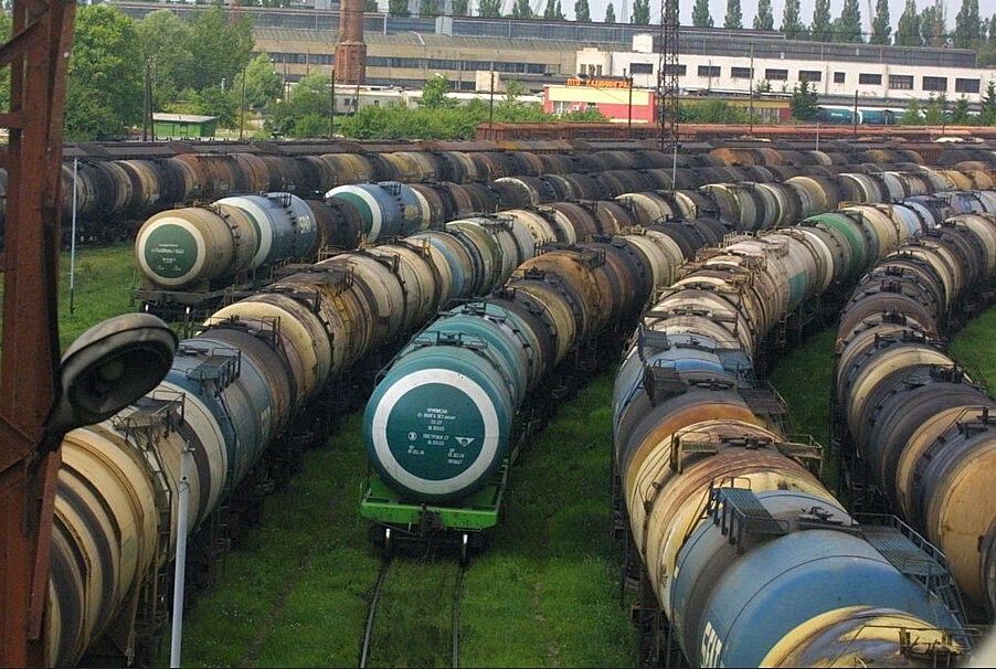 Перевозки грузов в Калининград снова под угрозой