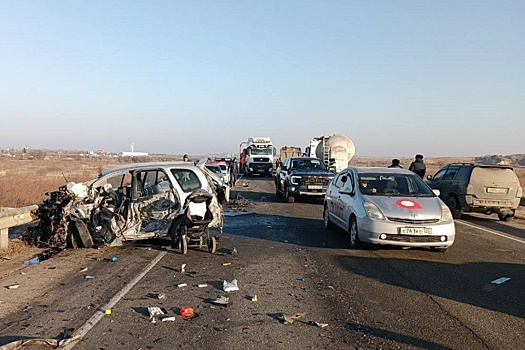 В Приморье в ДТП с тремя грузовиками погиб ребенок